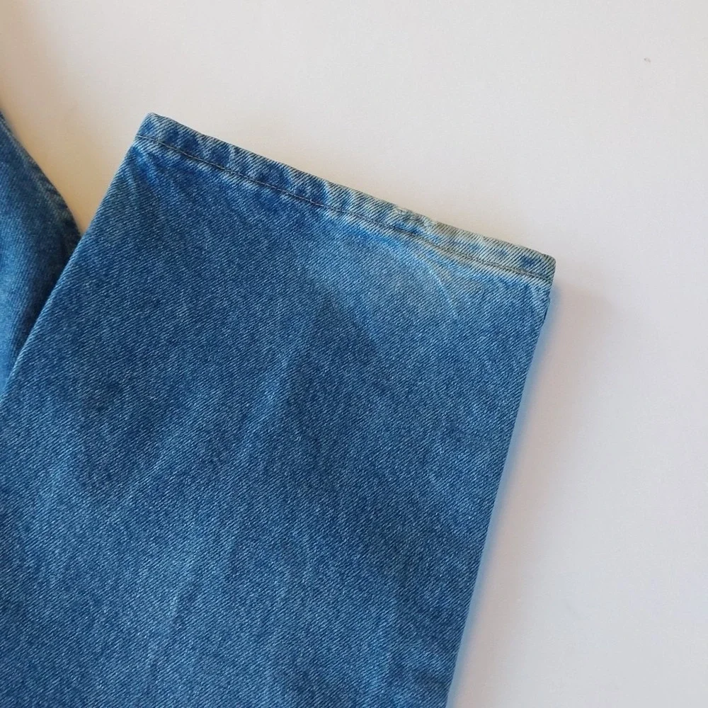 Wrangler Men's size 40x32 Med Wash Blue Denim Jeans Regular Fit‎